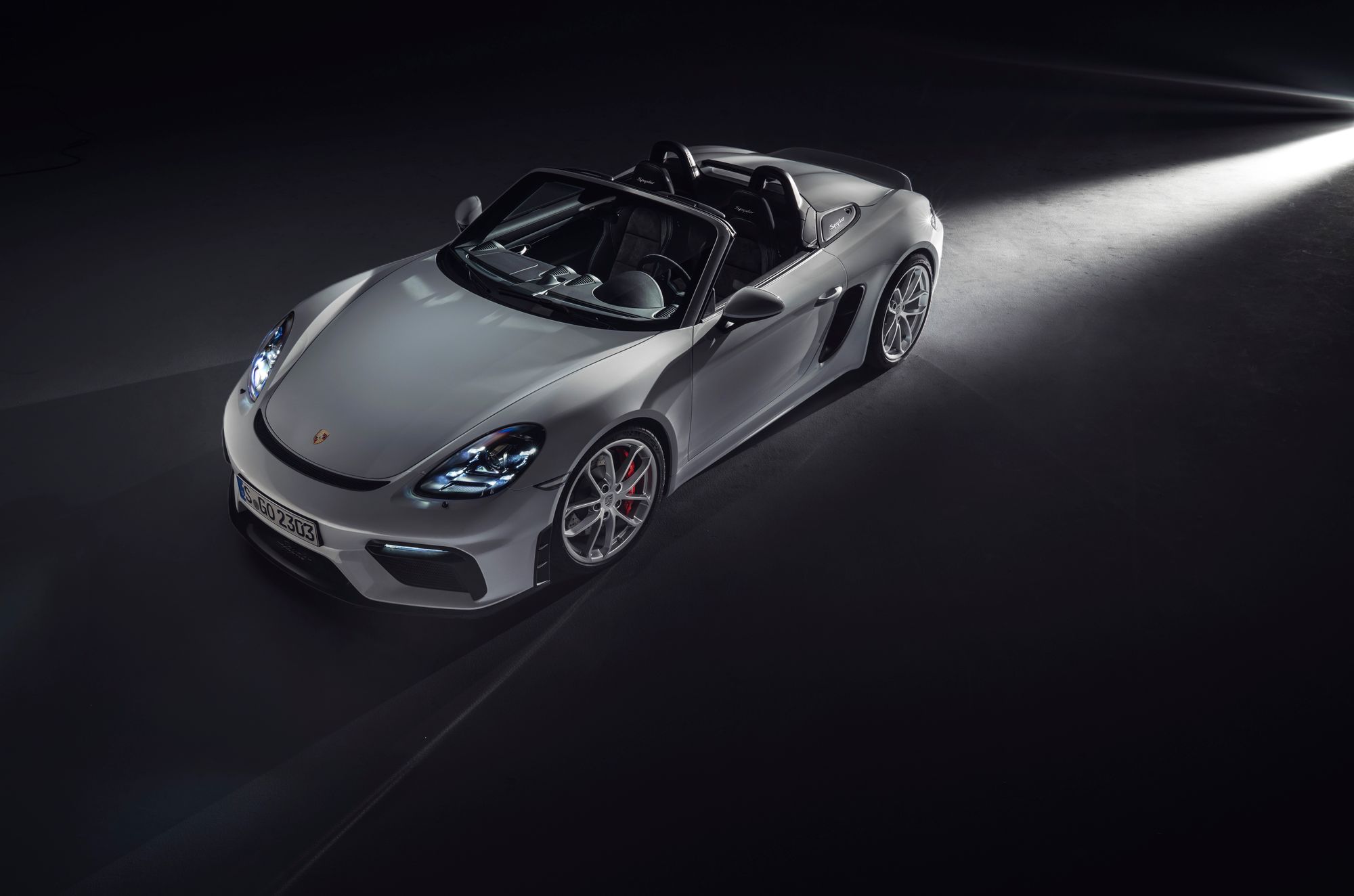 Porsche 718 Spyder y 718 Cayman GT4 autos para una vida apasionante