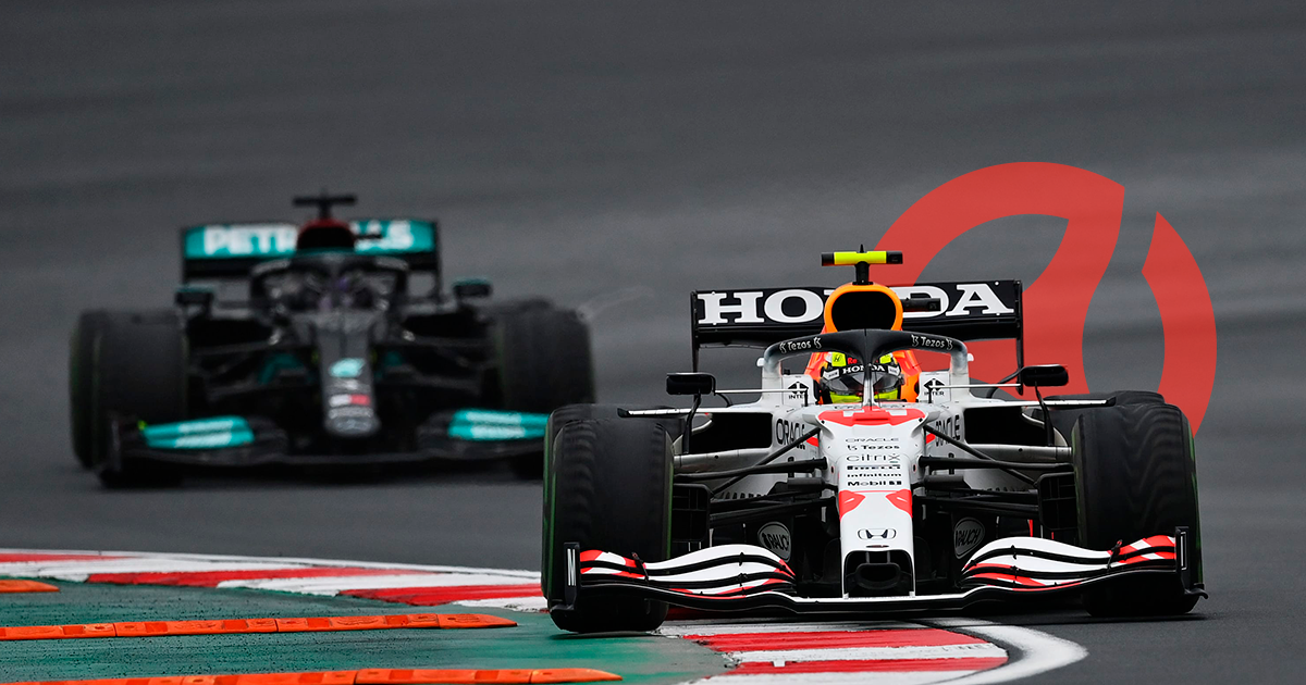 ¿Por qué Lewis Hamilton no puede ganarle a Sergio Pérez?