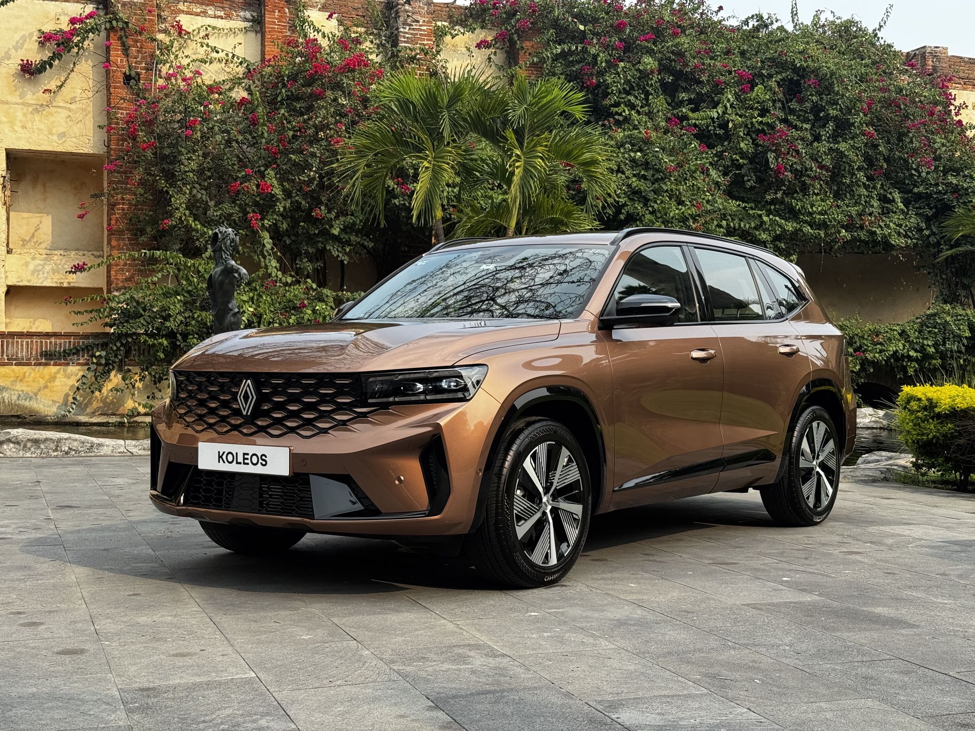 Renault Koleos 2026: rediseño total para volver al juego