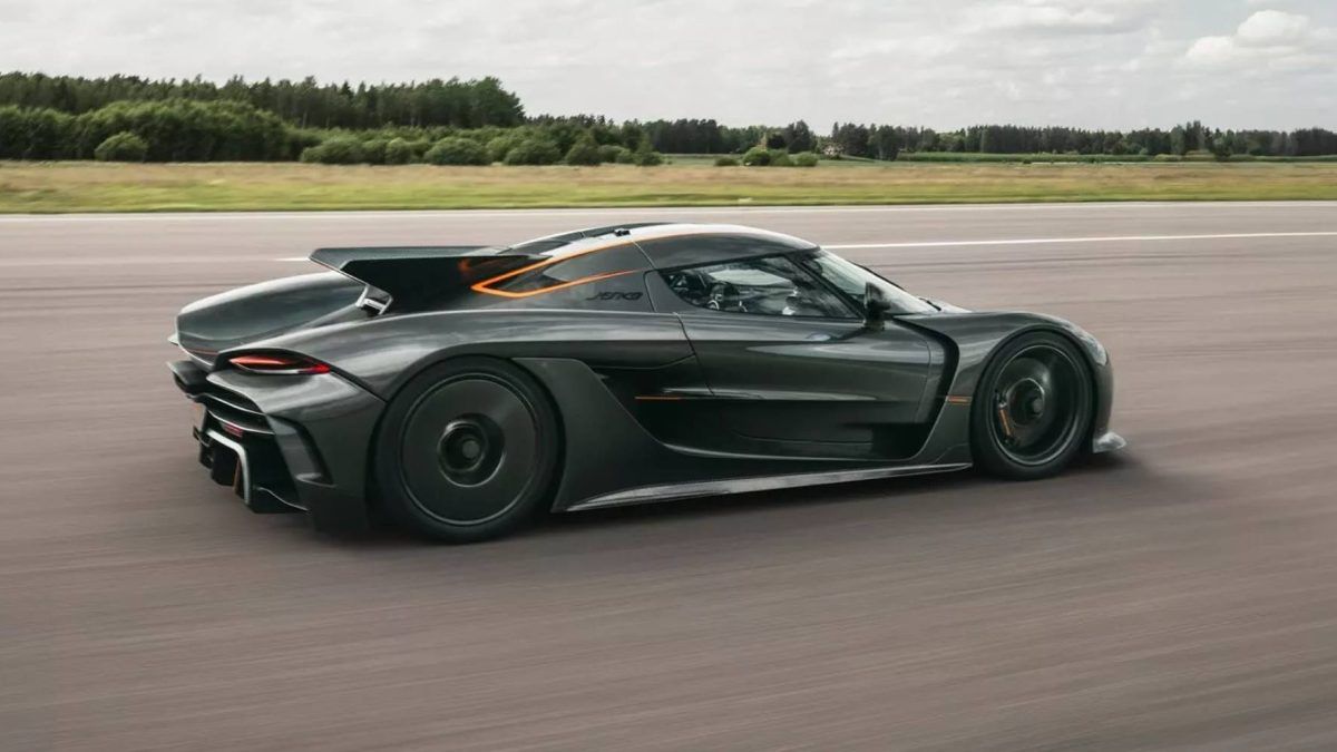 Los 10 autos más rápidos del mundo en 2025