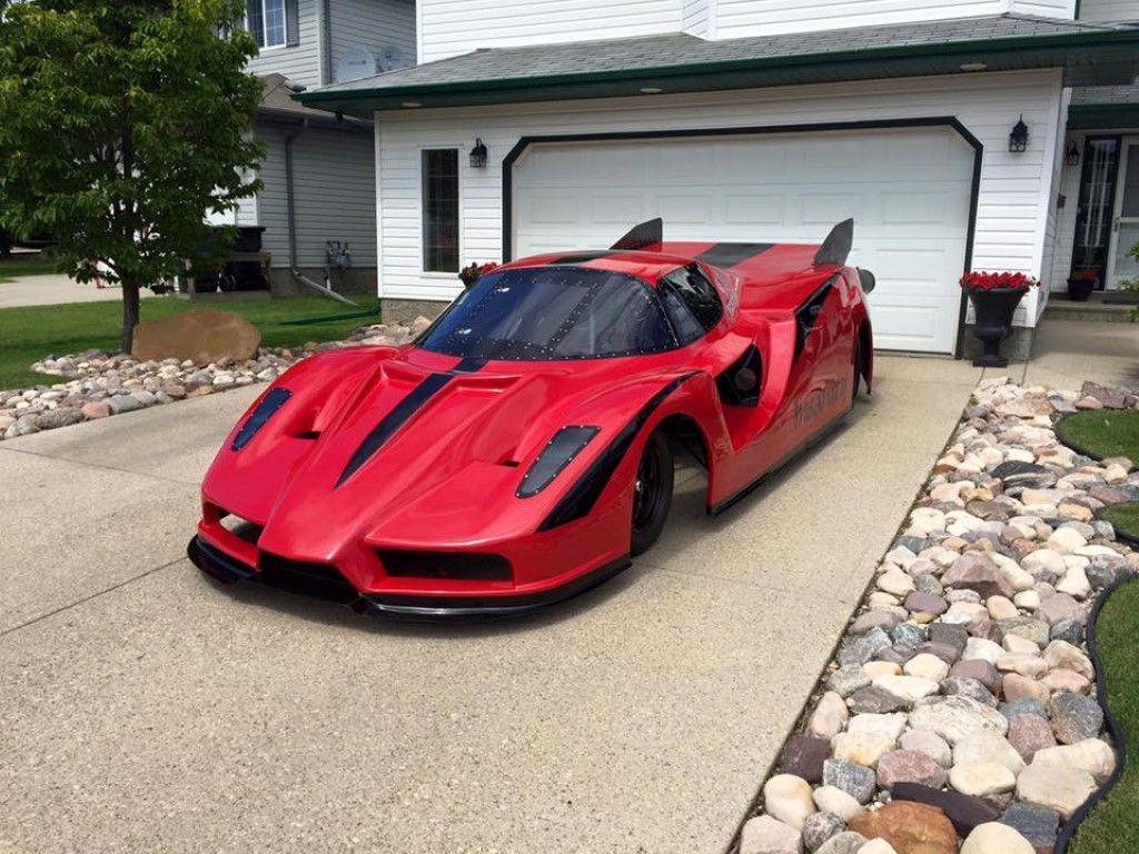 Insanity, el doble del Ferrari Enzo con dos motores de avión
