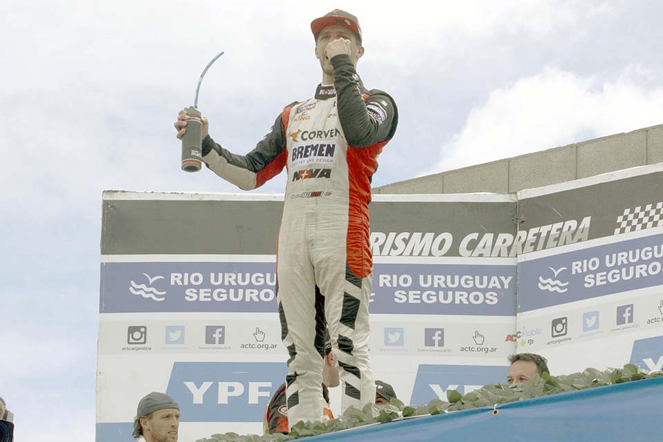 Rossi también se recupera en TC y gana Trelew