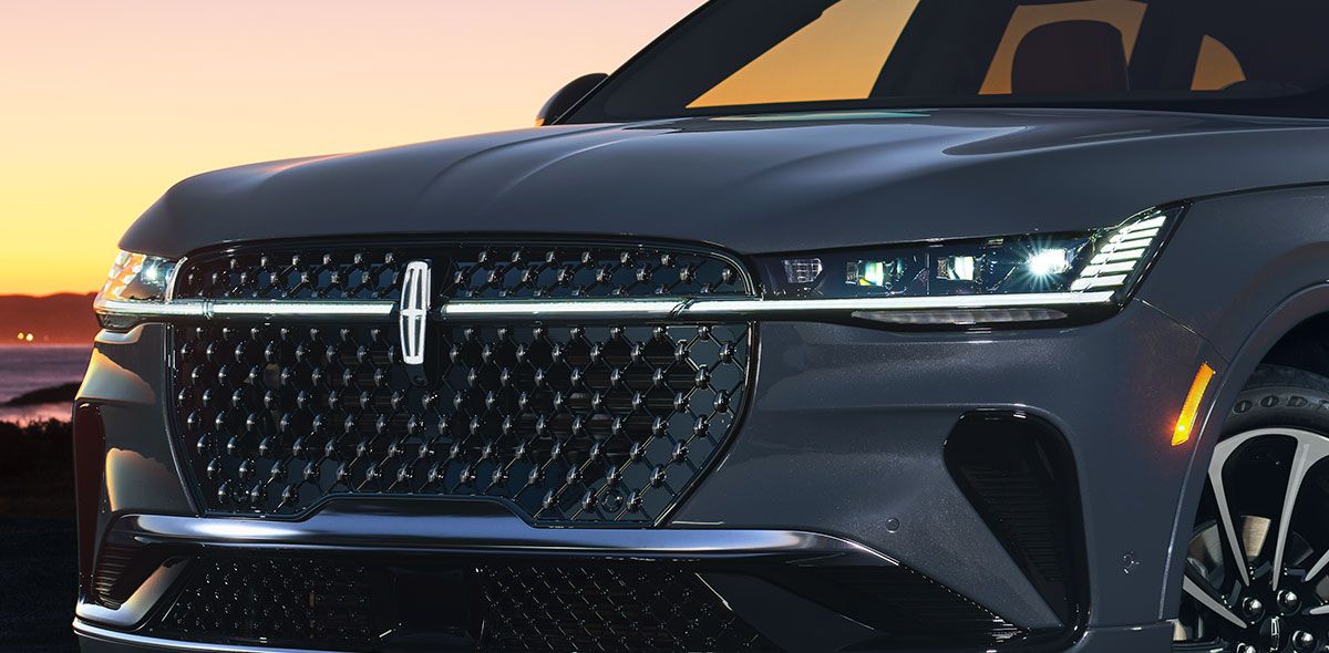 Lincoln Nautilus, diseño renovado, una opción híbrida que busca ser la opción más atractiva en el segmento de los SUV de lujo medianos.
