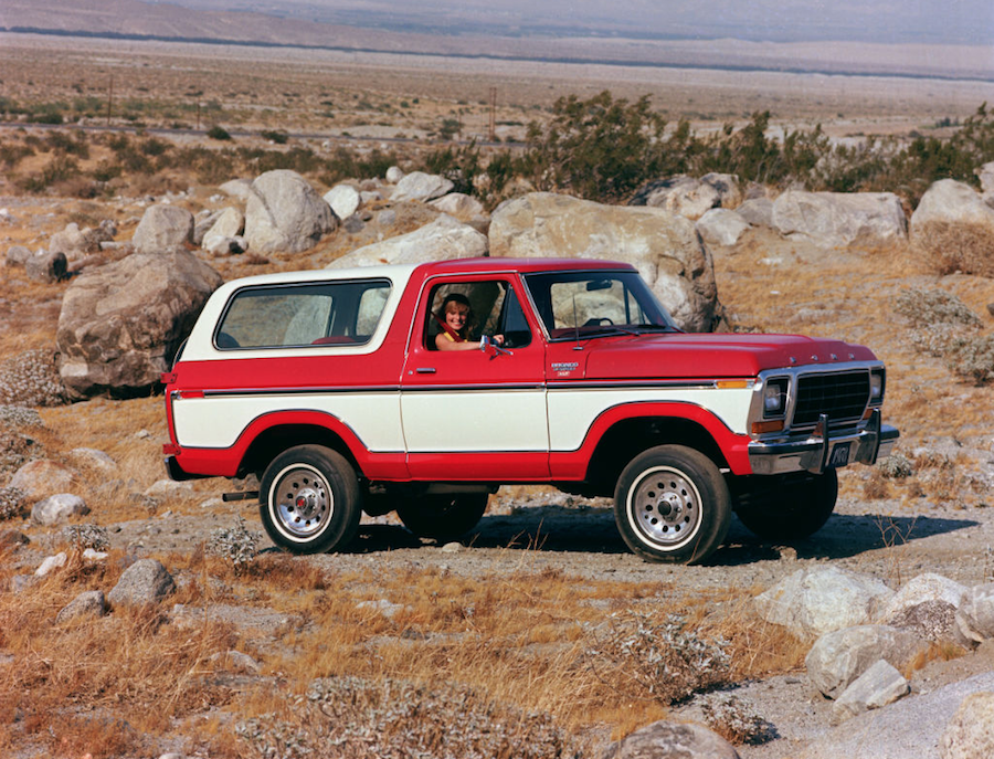 Para finales de la década de los 70, la Bronco comenzaba a tomar las líneas características que la volvieron un ícono.