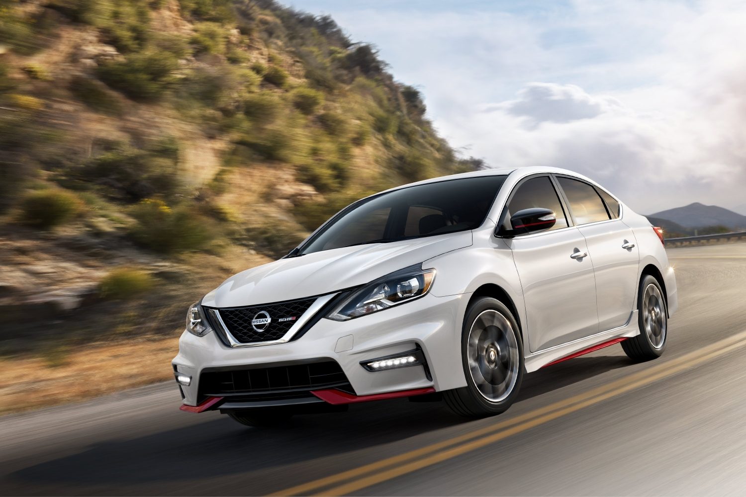 Nissan Sentra NISMO 2017 debuta en el Autoshow de Los Ángeles