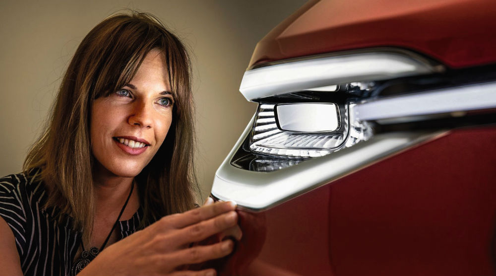 Te sorprenderá ver cómo han evolucionado las luces de los autos