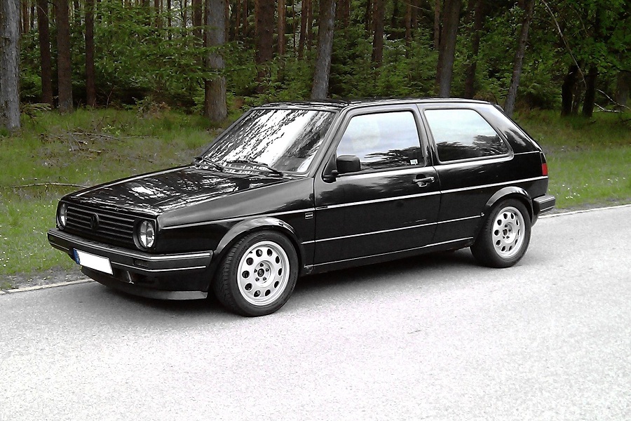 VW Golf 1980 establece nuevo récord mundial en carrera cuarto de milla