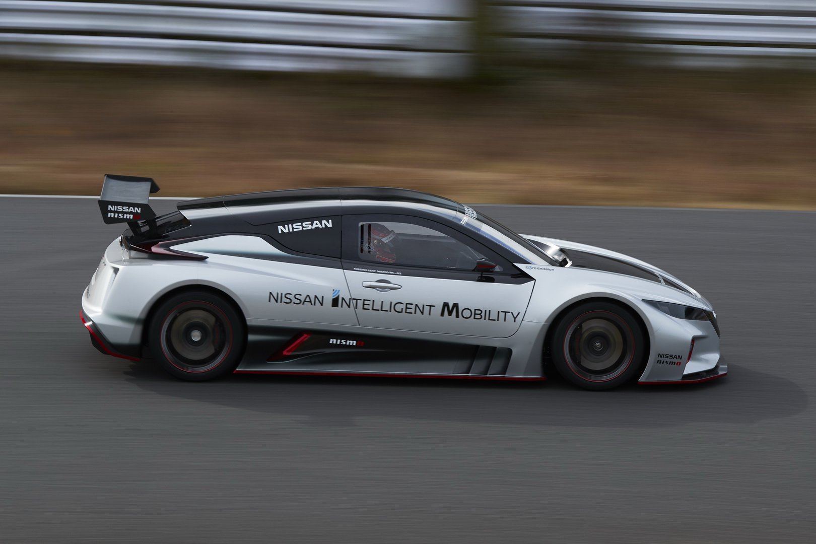 Nissan Leaf Nismo RC es un vistazo a cómo serán los automóviles de carreras