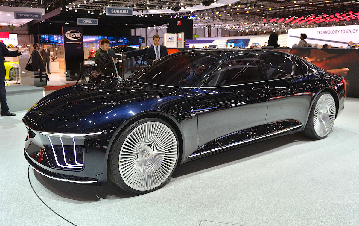 Italdesign Giugiaro Gea - Ginebra 2015