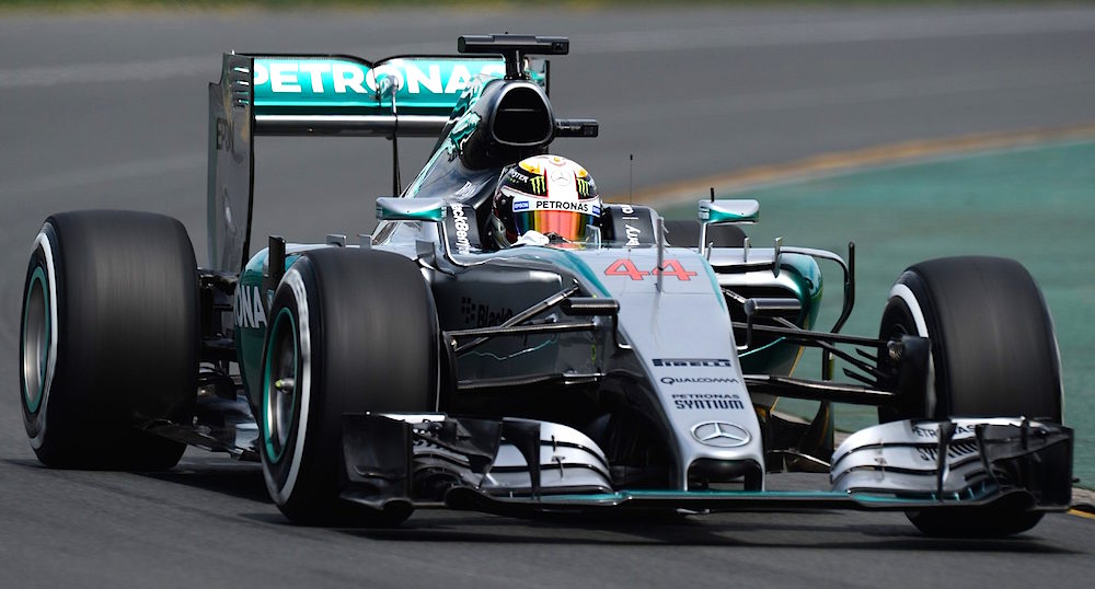 Lewis Hamilton se anota la primera pole de la temporada en Australia