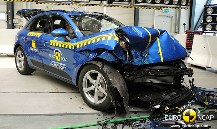 Porsche se estrena, con honores, en EuroNCAP.