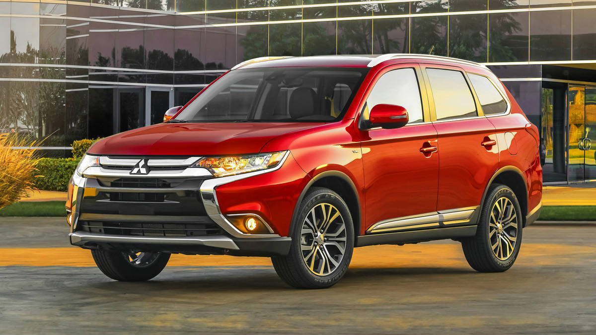Mitsubishi presentó la nueva Outlander en el Salón de New York 2015