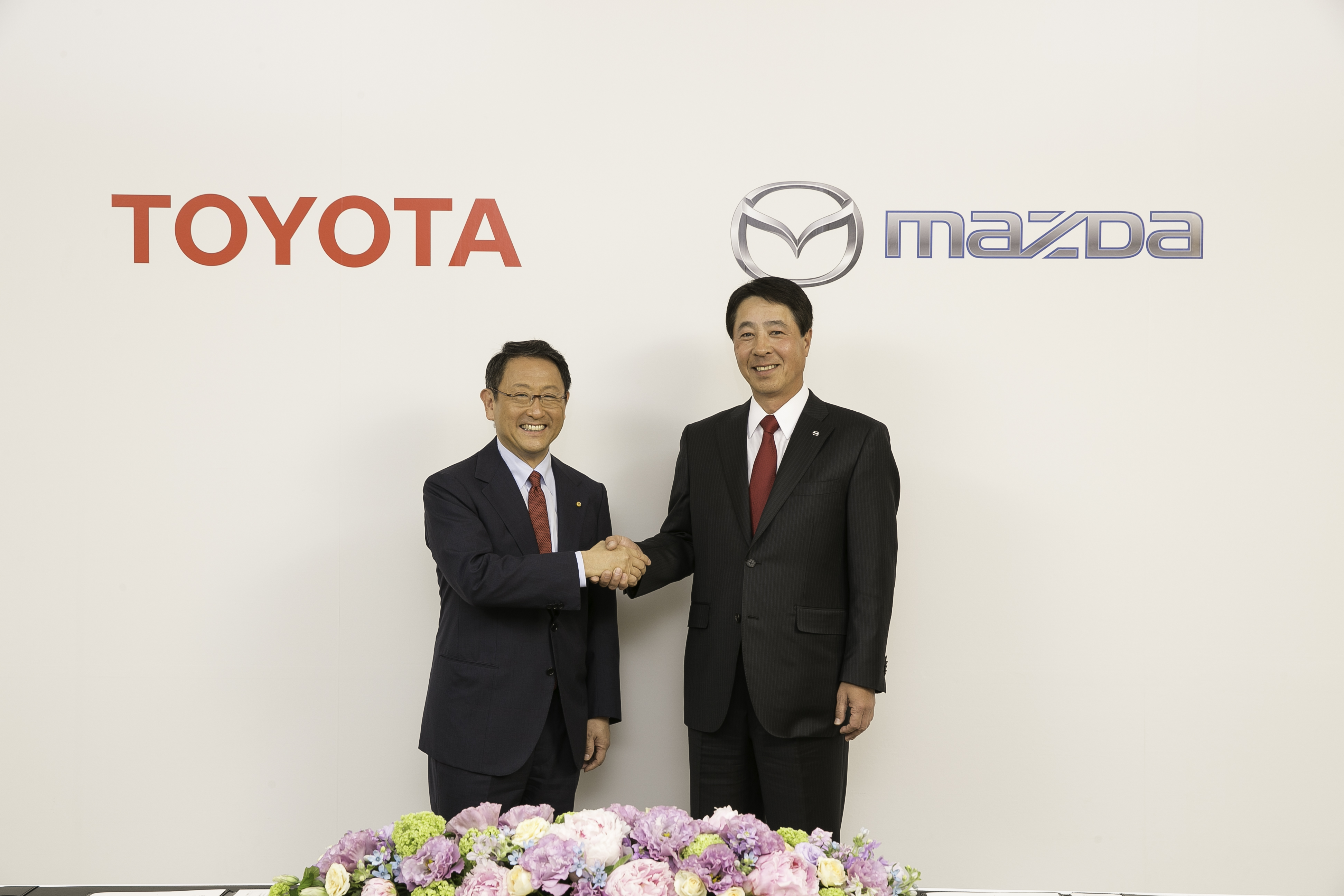 Mazda y Toyota colaboran para crear mejores autos