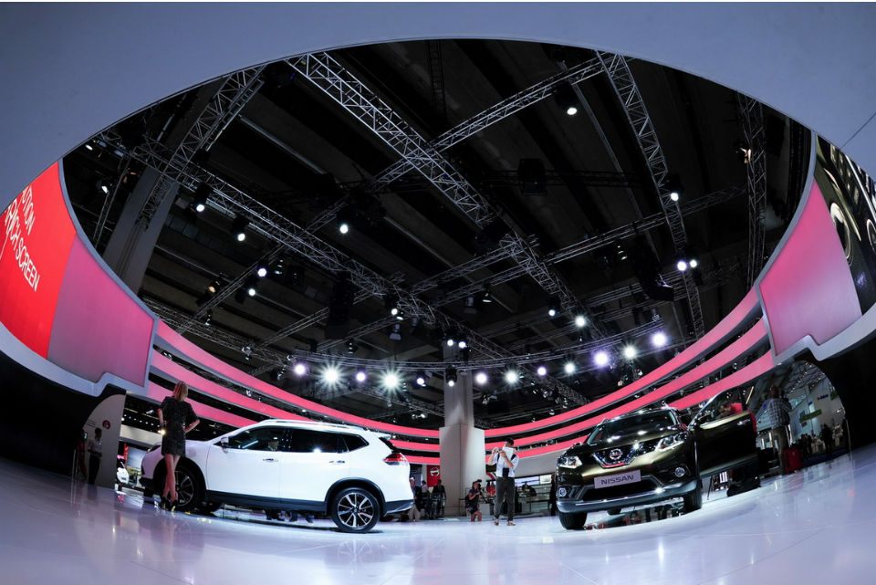 Un stand a la altura de los mejores del mundo para recibir la nueva pick-up