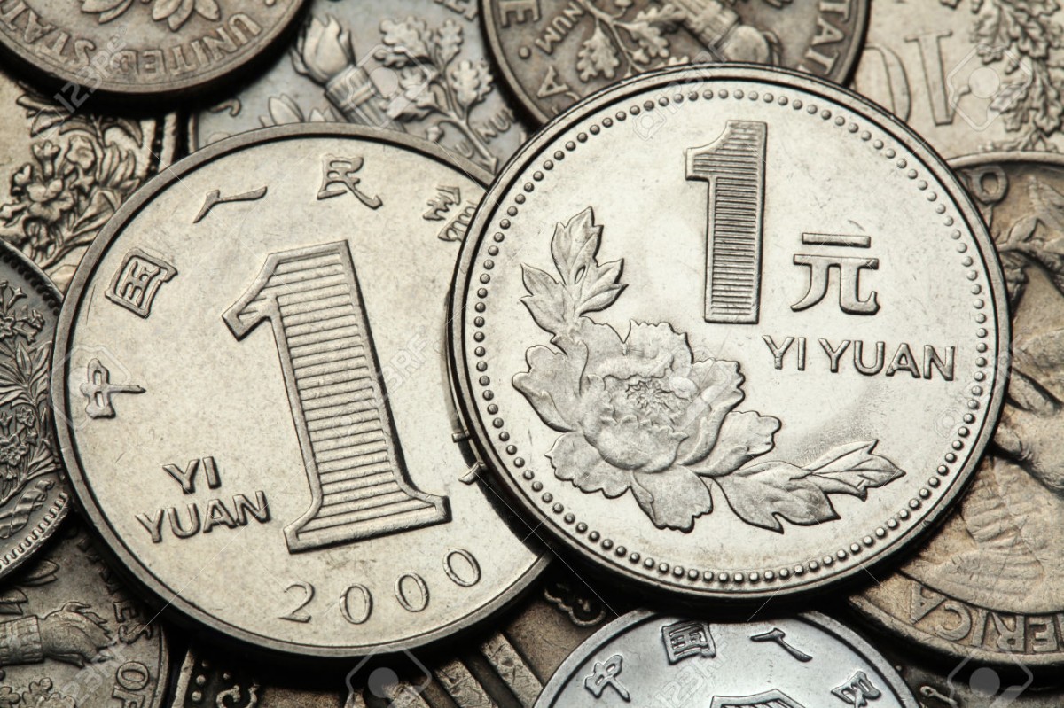 Pagan auto de más de cien mil dólares con monedas