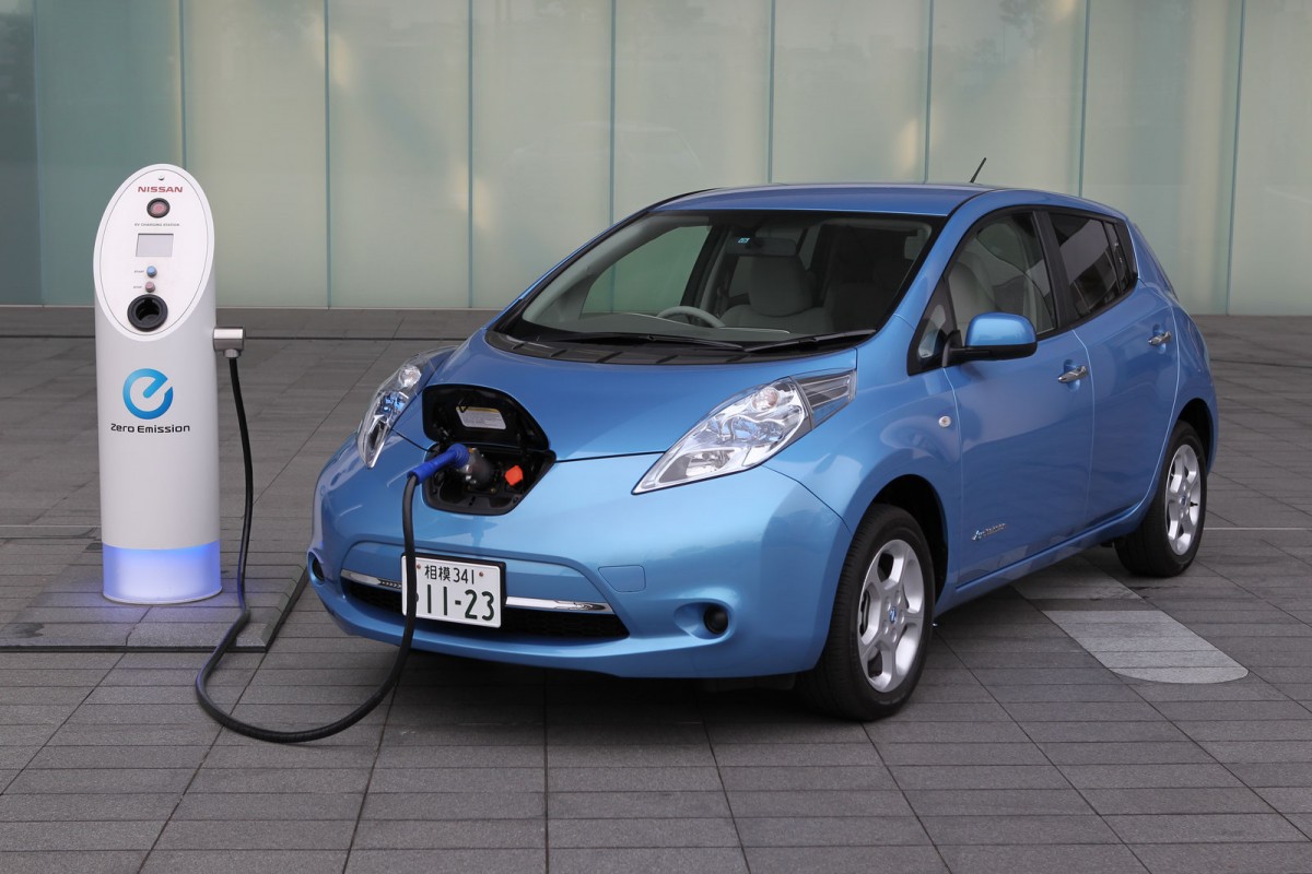 Ecuador se prepara para la llegada de autos eléctricos