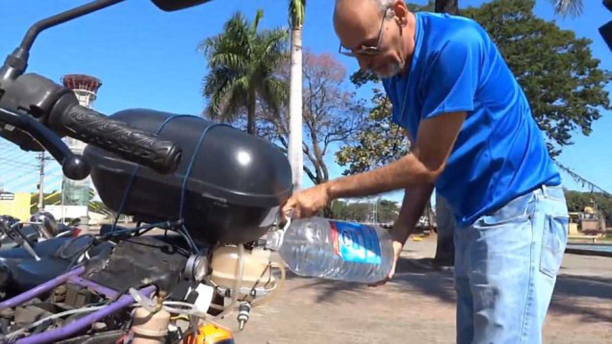 La Moto “T Power H2O” recorre 500 km…  ¡Con solo un litro de agua!