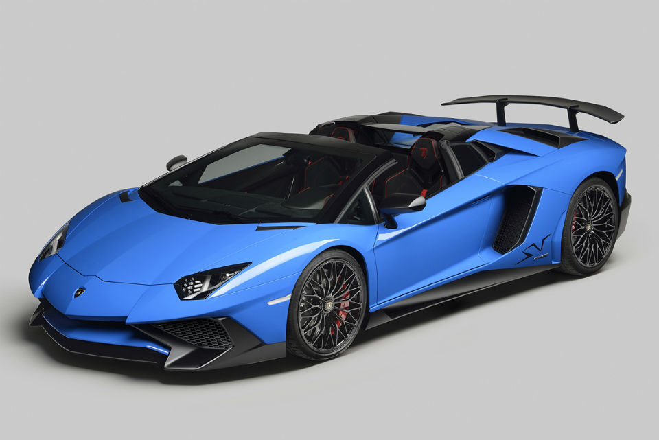 Se presentó oficialmente el Lamborghini Aventador LP 750-4 Superveloce Roadster