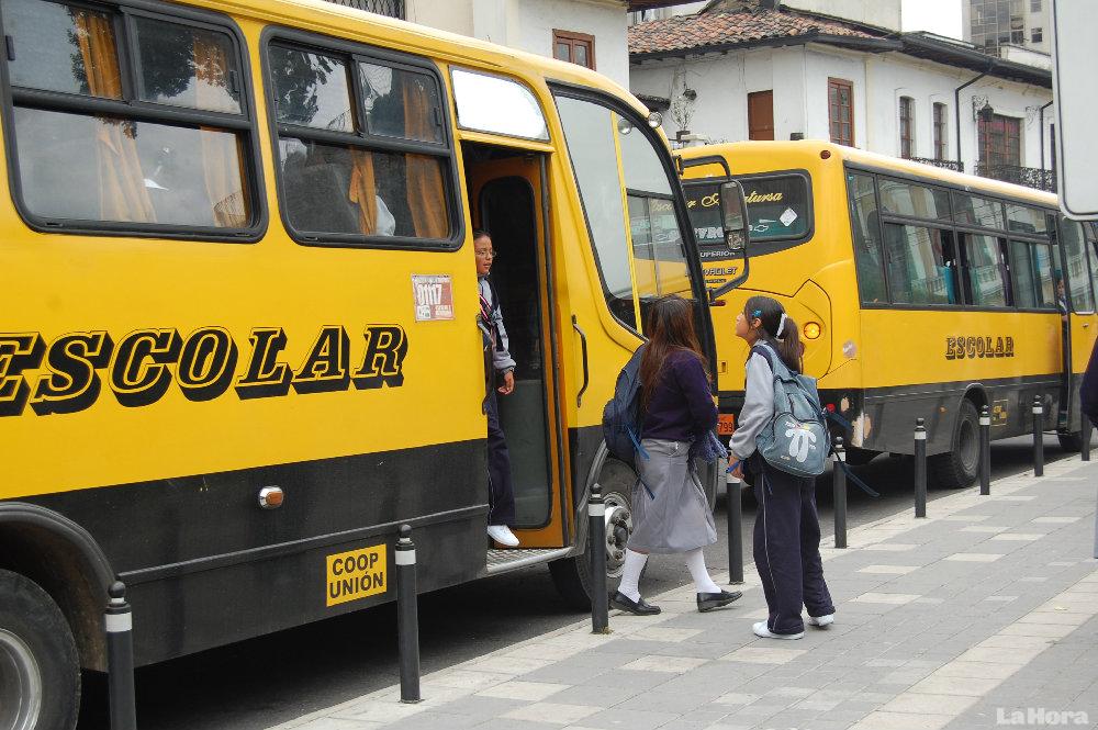 Buses escolares seguros, ¿cómo reconocerlos?