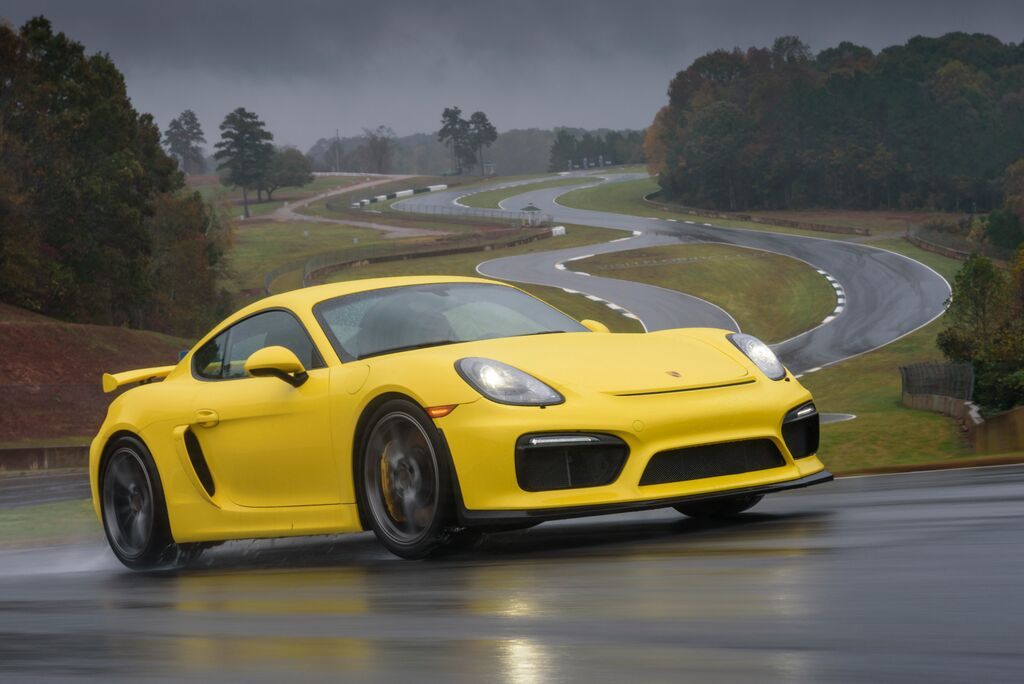 Escucha rugir al Porsche 911 GT3 RS y al Porsche Cayman GT4 juntos en este vídeo