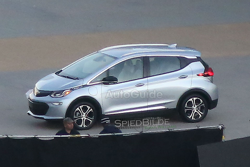 Primeras fotos del Chevrolet Bolt en versión de serie sin camuflaje