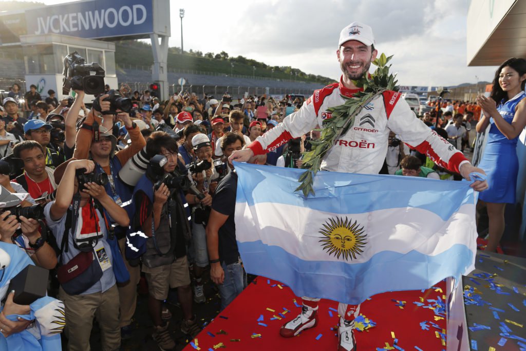WTCC: PECHITO LÓPEZ TRICAMPEÓN MUNDIAL