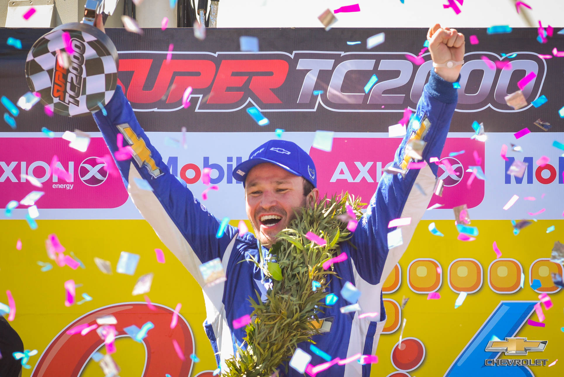 CANAPINO SIGUE EN SU RACHA GANADORA DE STC2000