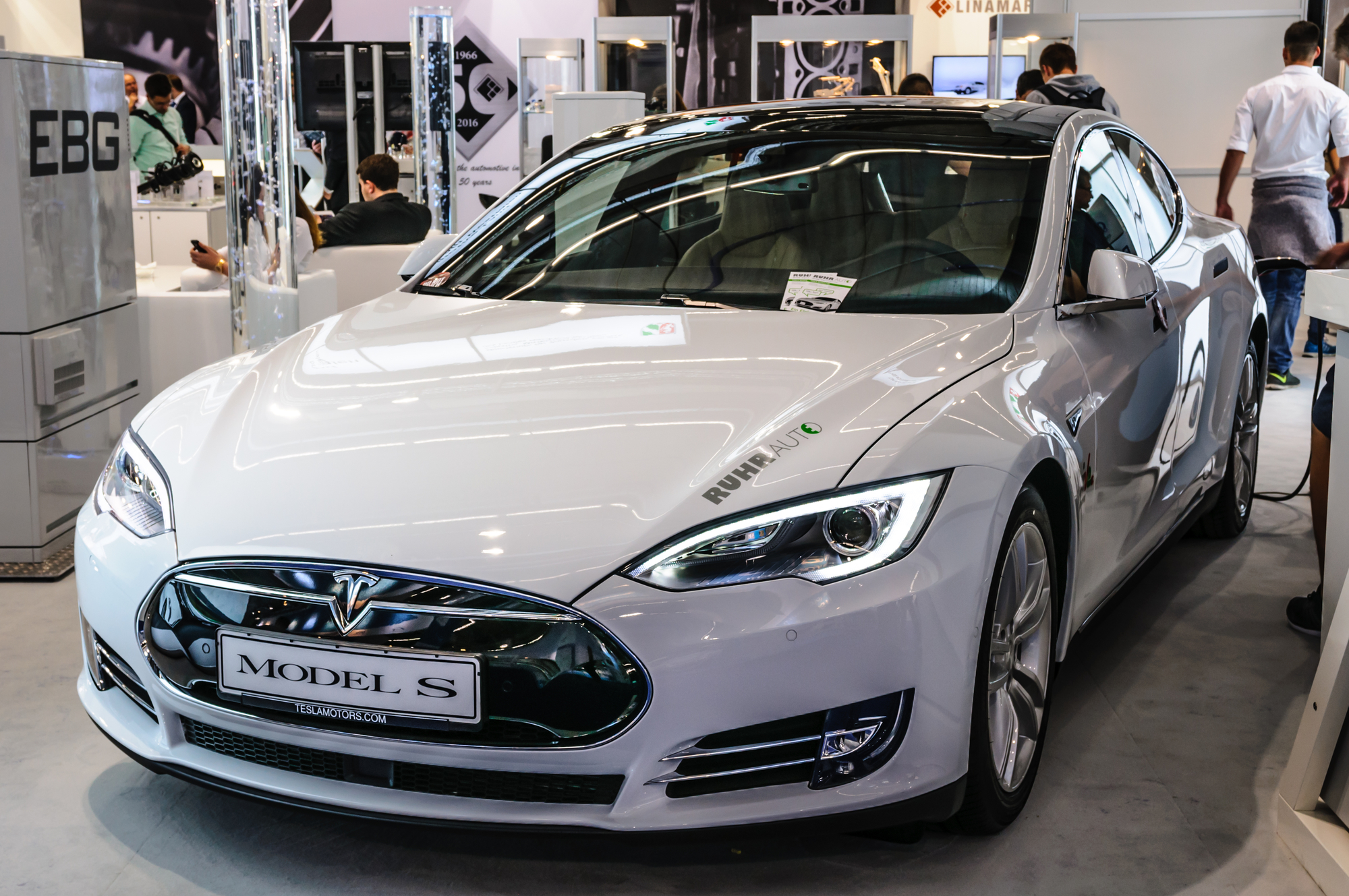 Tesla Modelo S: El auto eléctrico de ensueño