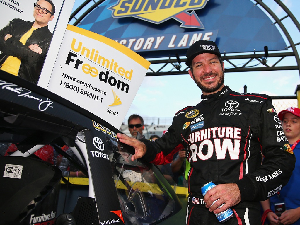 Truex Jr. se consolida en el Chase de la NASCAR