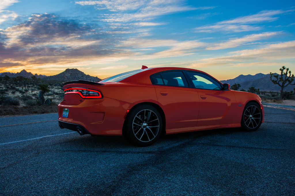 Veloz y seguro, Dodge Charger 2017 obtiene Cinco Estrellas en Seguridad