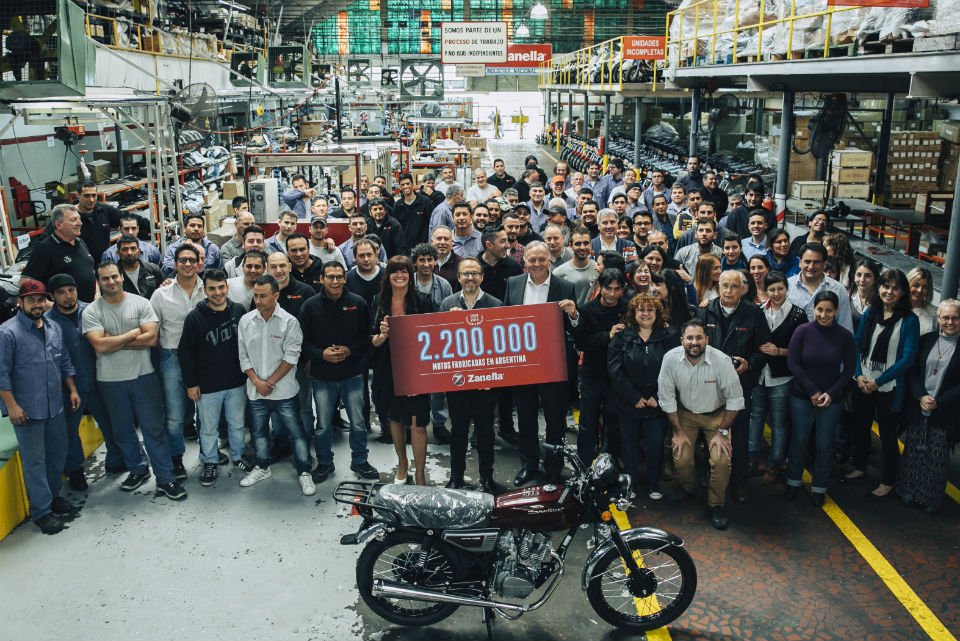 2,2 millones: Zanella hace historia en Argentina