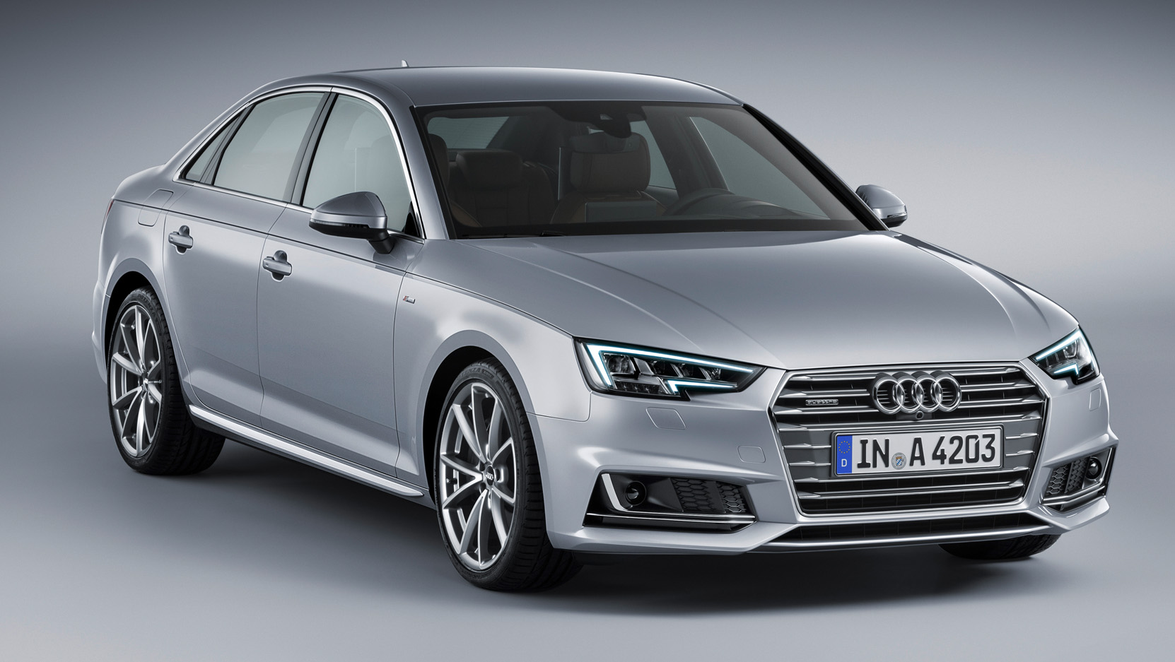 AUDI A4 Turbo 2017 deportividad, elegancia e innovación