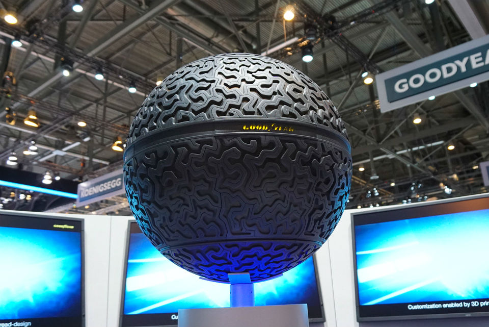 Eagle 360 de Goodyear: "Invento del Año"
