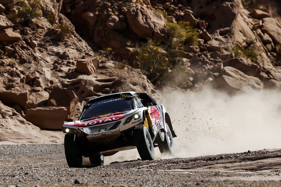 Dakar Día 10: Mano a mano, a todo o nada