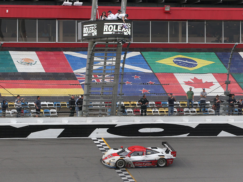 Latinos presentes en las "24 Horas de Daytona"