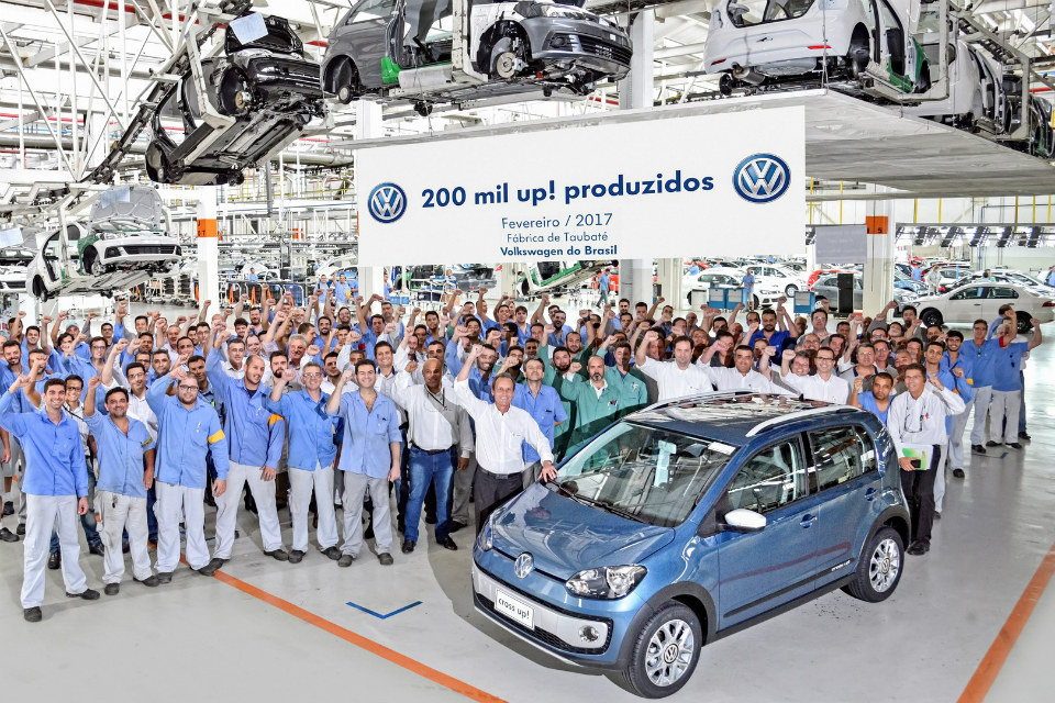 Ya se fabricaron 200 mil unidades del Volkswagen Up! Mercosur