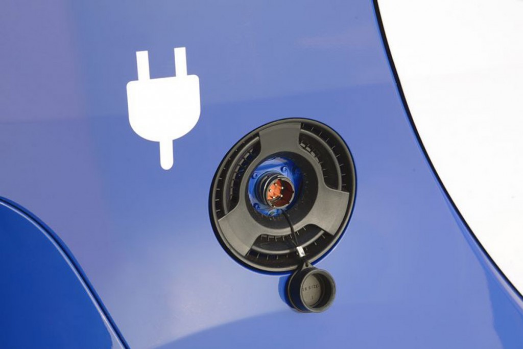 Mazda, Toyota y Denso se unen para crear vehículos eléctricos
