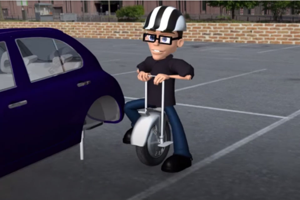 Si no puedes con el auto, utiliza el monociclo