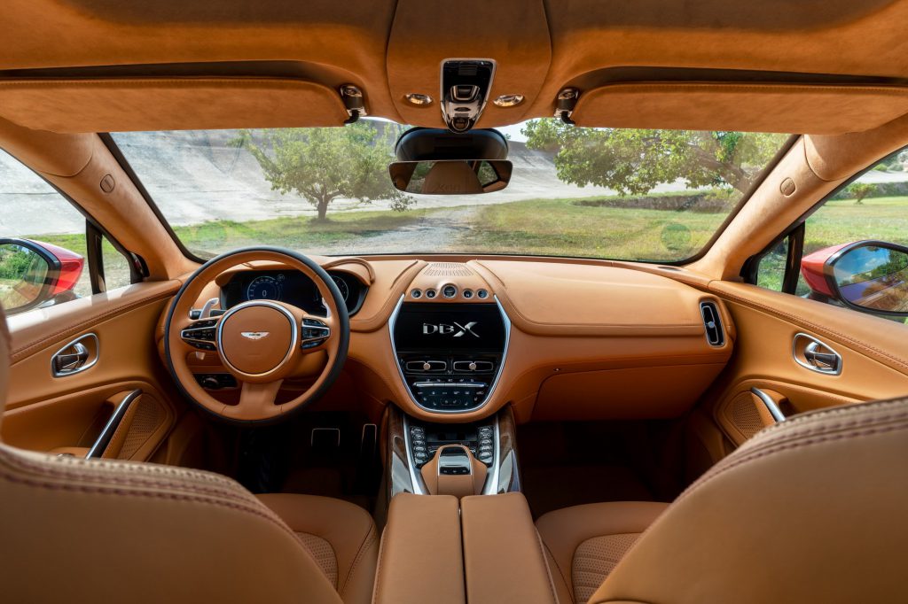 Aston Martin DBX 2020 interior 
