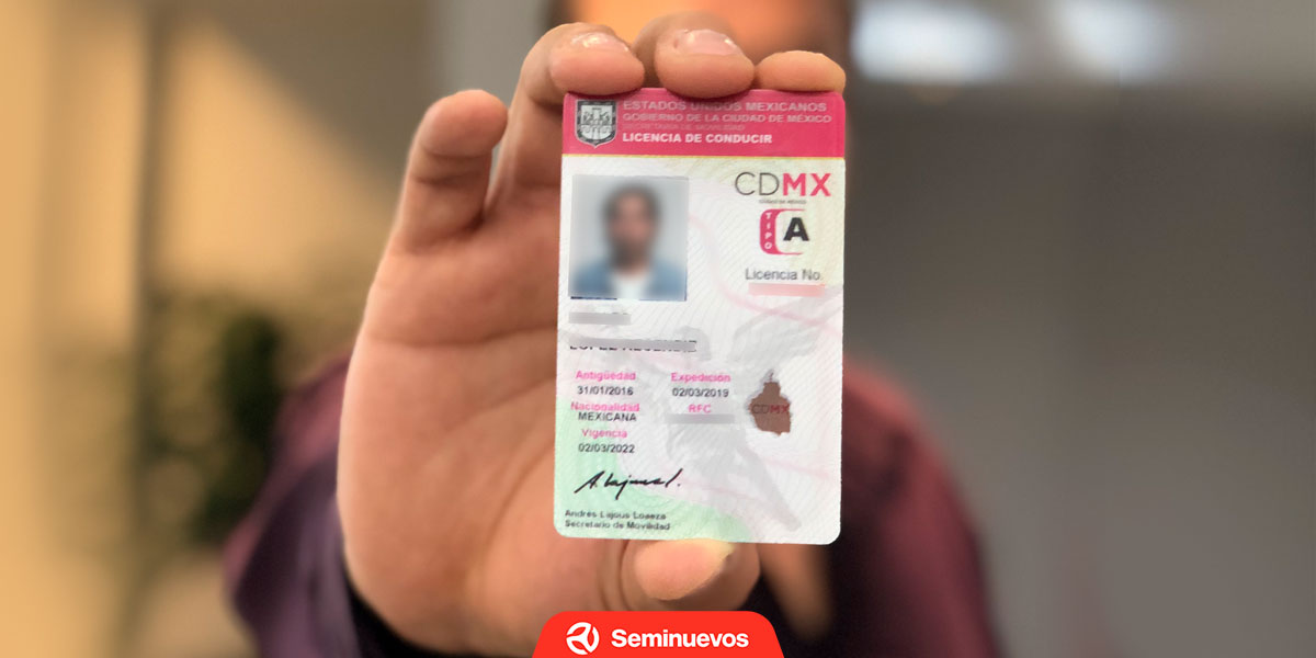 ¿Cómo tramitar una licencia de conducción?